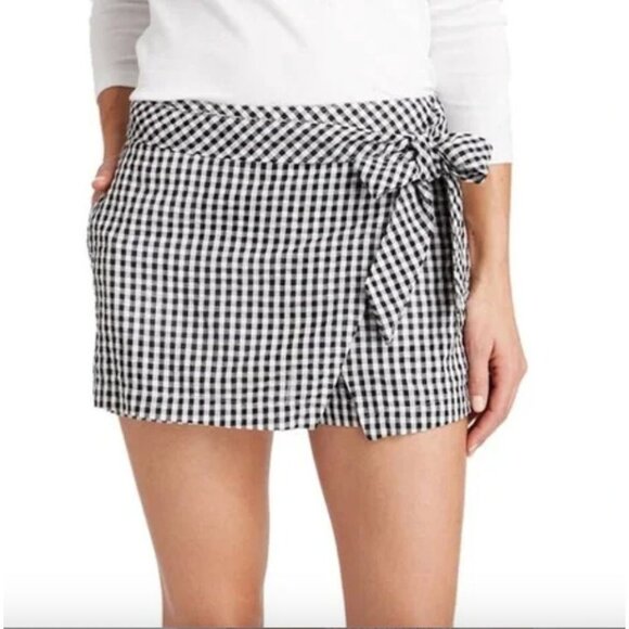 Vineyard Vines Pants - VINEYARD VINES  Gingham Seersucker‎ Skort Size 6